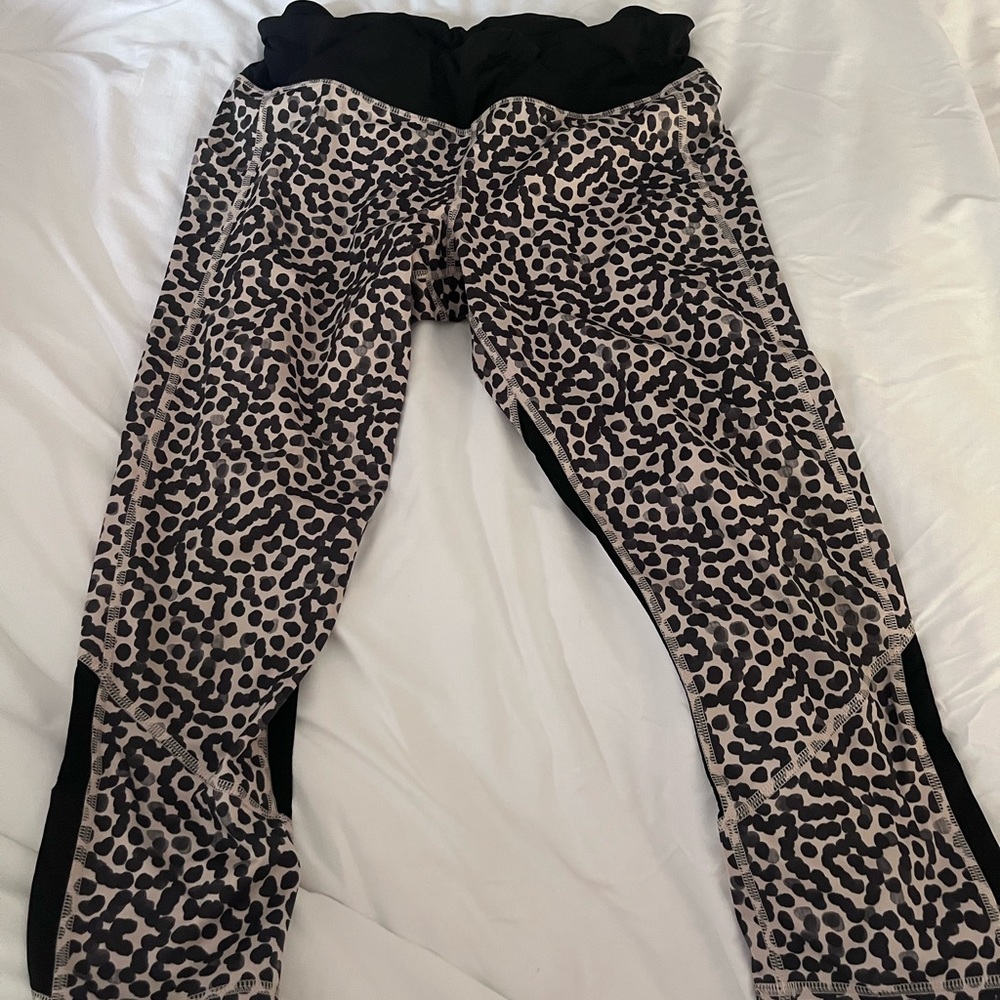 Lululemon cropped leggings